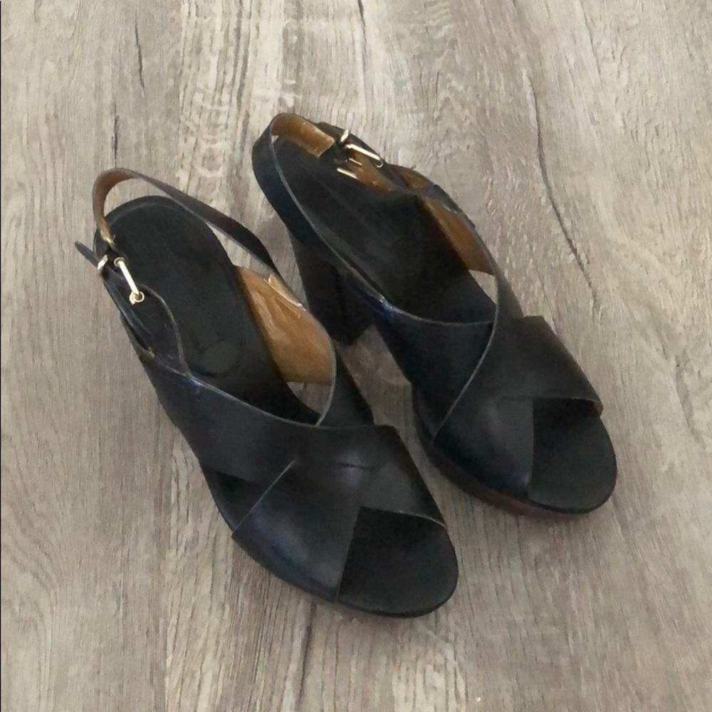 Never worn - Banana Republic Black Leather heels
